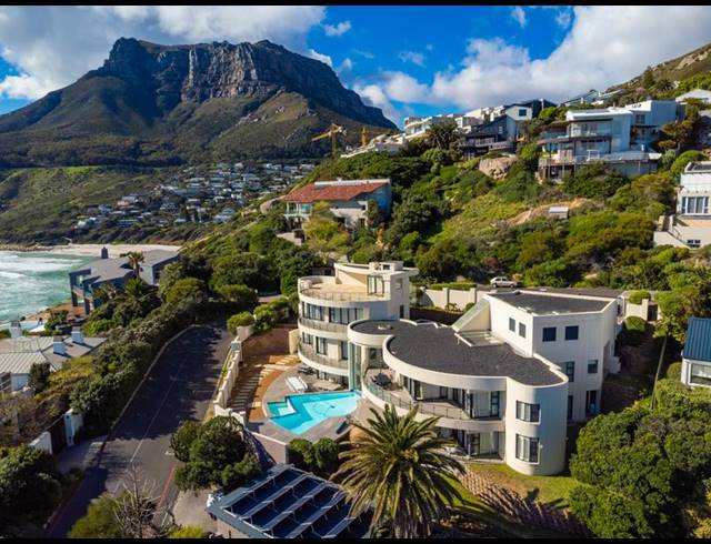 7 BEDROOM HOUSE FOR SALE IN LLANDUDNO